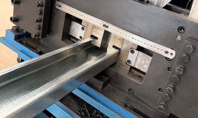 Línea de fabricación de polín a la medida